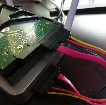 乾坤大挪移——將硬盤掛載到另一臺好的電腦上（最推最直接）步驟二